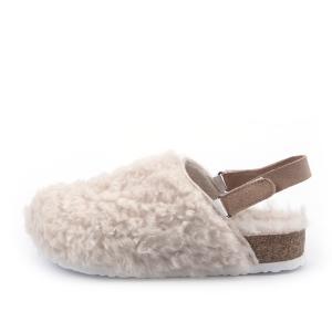 China Thick Bottom Beige White Womens Fluffy Sandals Hook Elastic Strap factory
