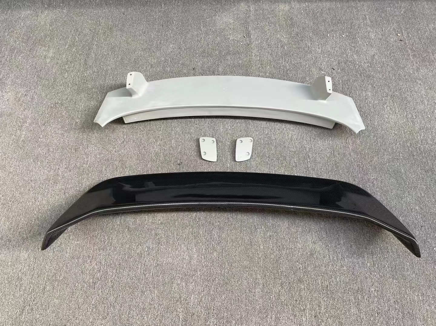 Auto Parts for Porsche Palamela 971 Spoiler the Palamela 971 Was Upgraded with a Techart Style Carbon Fiber Spoiler