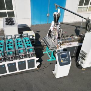 Shenzhen HYPET Carbon Crystal Plate Extrusion Production Line , Three Layers PVC