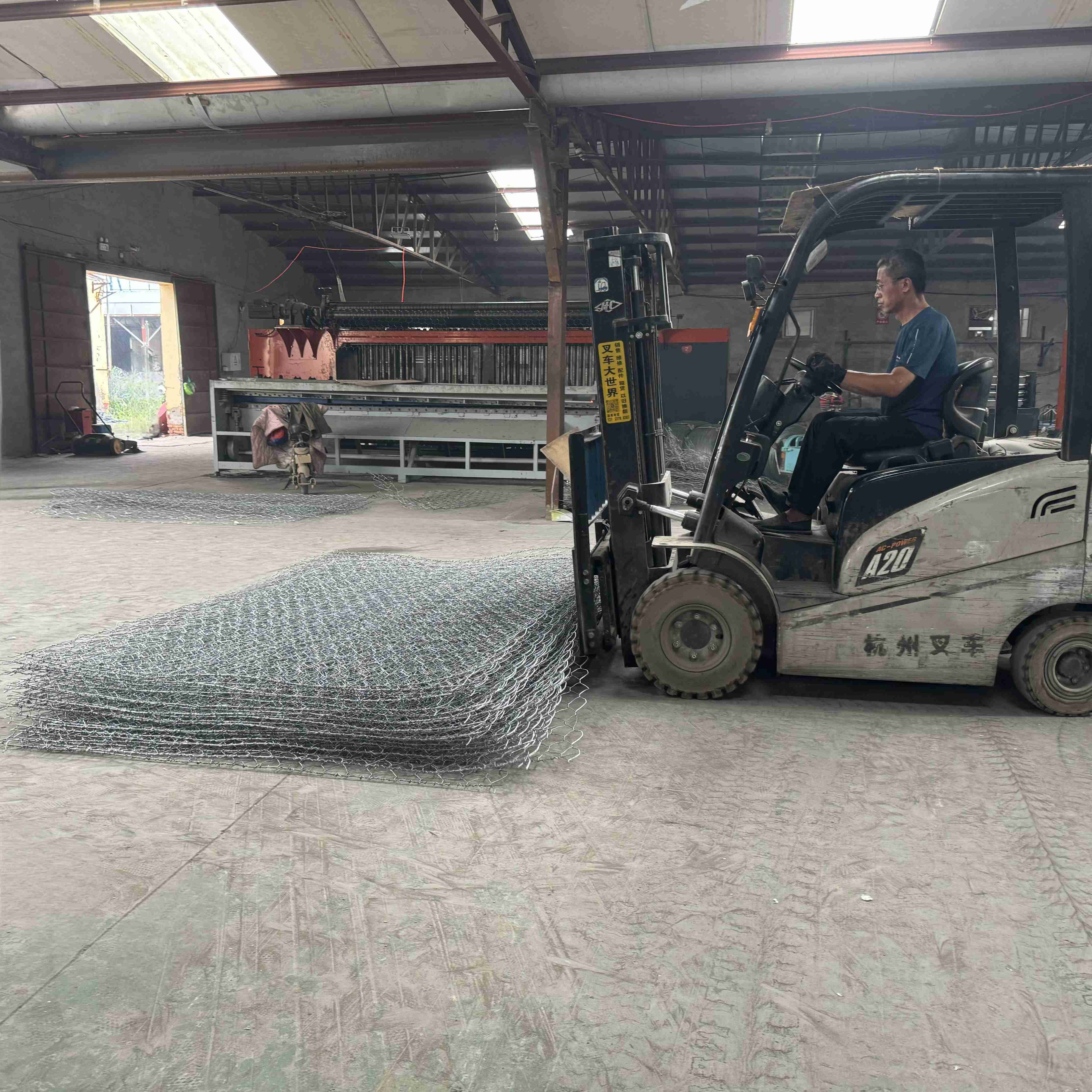 PVC Coated Wire Mesh Gabion Box Basket Stone Retaining Walls Gabion Box