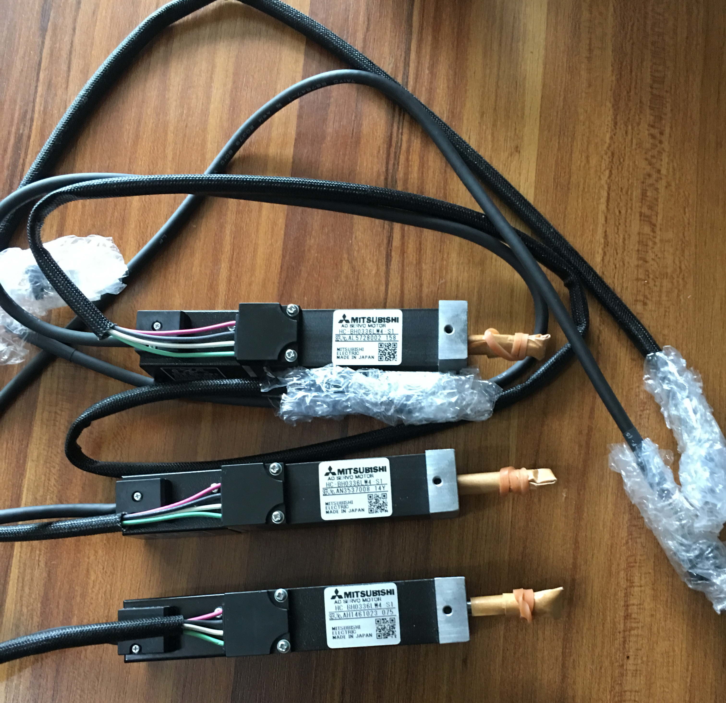 HC-BH0336LW4-S1 SERVO MOTOR 30W 40044534