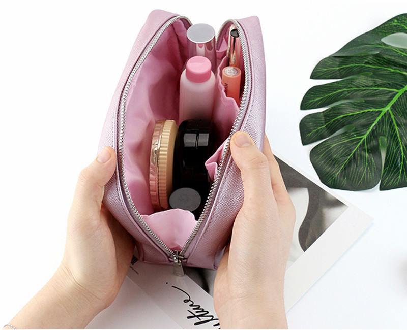 Multifunctional Waterproof L20cm PU Cosmetic Bag
