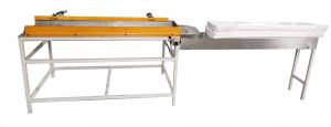 China Semi-Auto N Fold Sleeve Packaging Hand Towel Making Machine Pneumatic factory