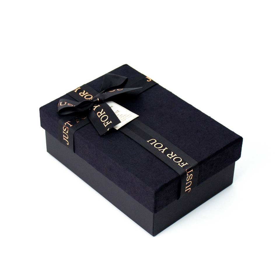 Custom Lipstick Cosmetic Gift Paper Boxes with Bow Ribbon and Glossy Lamination