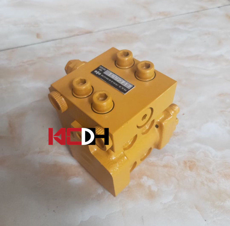 Komatsu 120-6 Pressure Reducing Valve Assembly 1002717 Excavator Control Valve