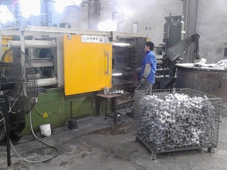 China Professional OEM Zinc Alloy high pressure Die Casting parts cabinet handle