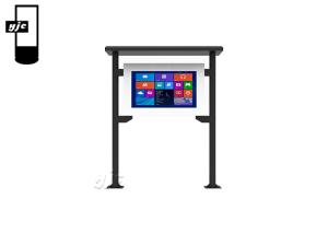 China 65 Inch Bus Stop Display factory
