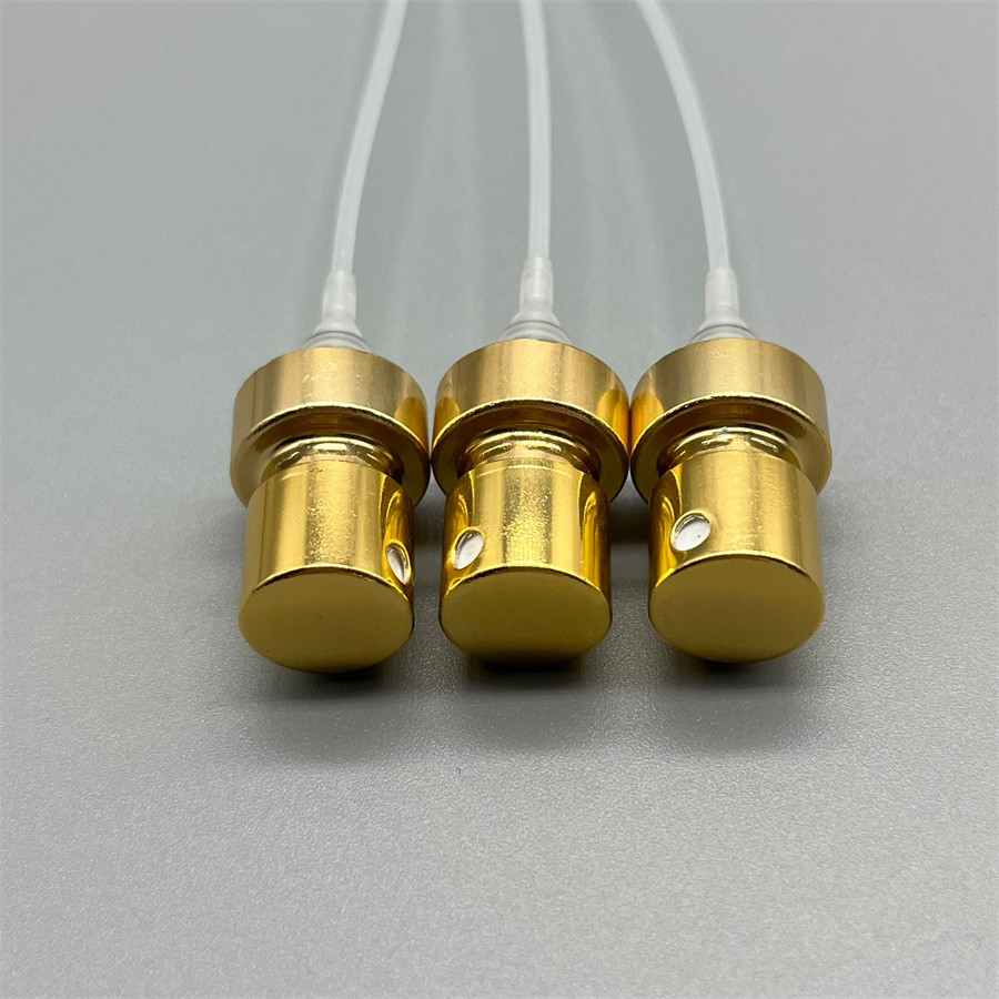 Luxurious Golden Perfume Bottle Sprayer - Elegant Dispenser for Fragrances