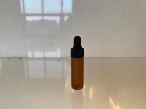 China Empty 4ml Amber Essential Oil Bottles With Droppers Small Size factory