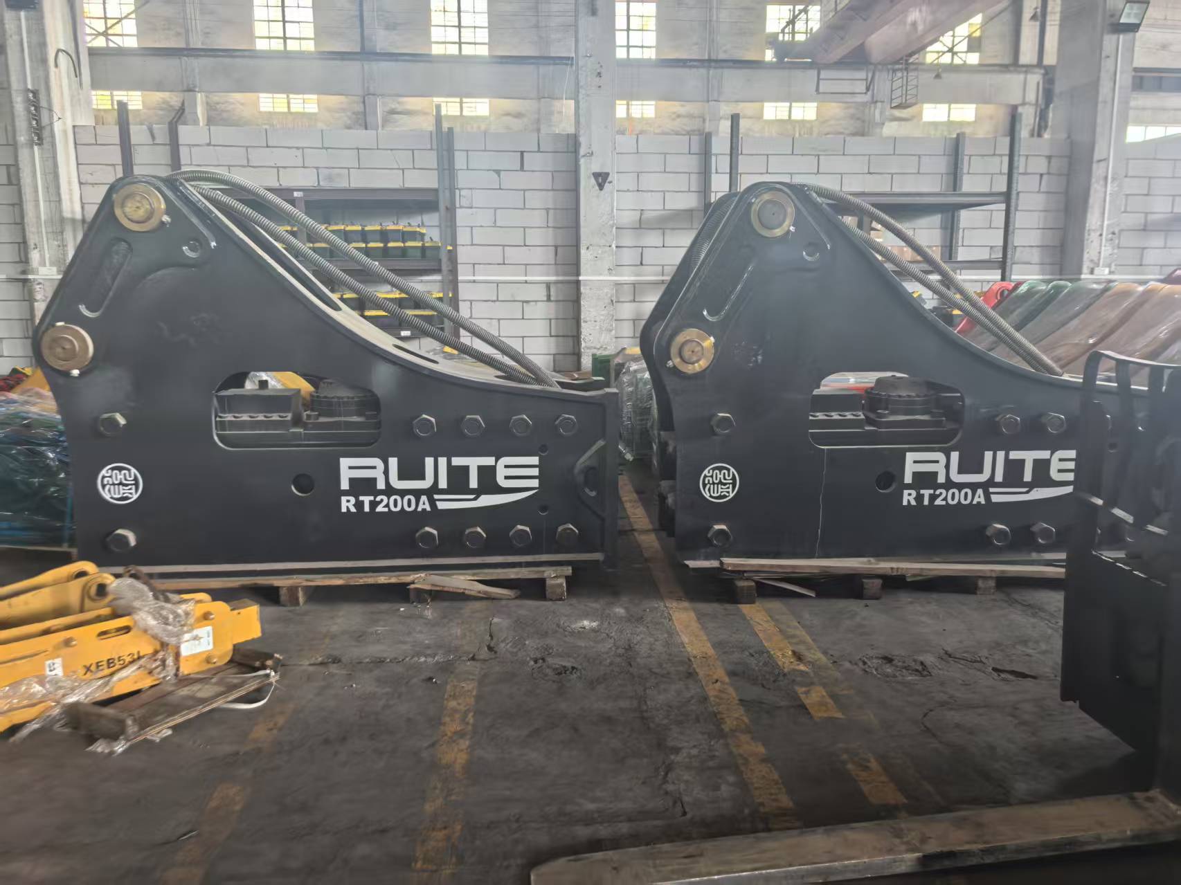Ruite 200 Hydraulic Breaker 50 Ton Excavator Mining Demolition 7500J Hammer
