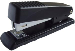 China Classical Type Black Metal Office Stapler For 24/6 26/6 Staples 20 Sheets Paper Capacity factory