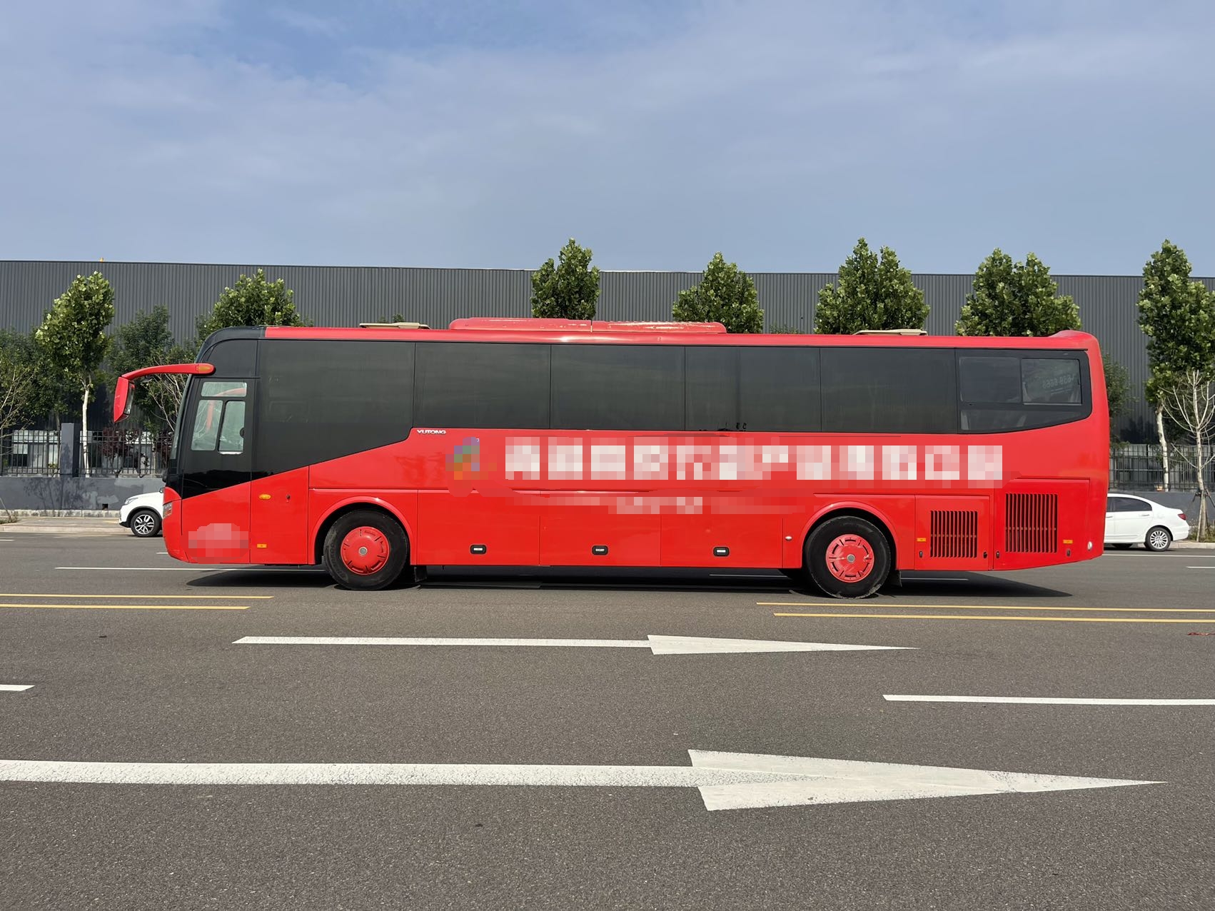 Find Bargain Prices on School Buses in Zhengzhou Diesel Fuel Type 6-8L Engine Capacity