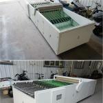 Automatic cup unscrambler
