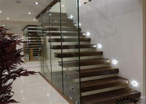 China Internal Solid Wood Modern Floating Stairs factory