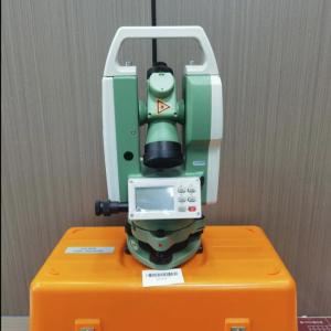 China FOIF 635nm Laser Digital Electronic Theodolite LCD Screen 30X Magnification factory