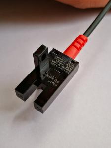 China 5V- 24Vdc 5mm Sensing NPN NO.NC T-shaped Photomicro Sensor factory