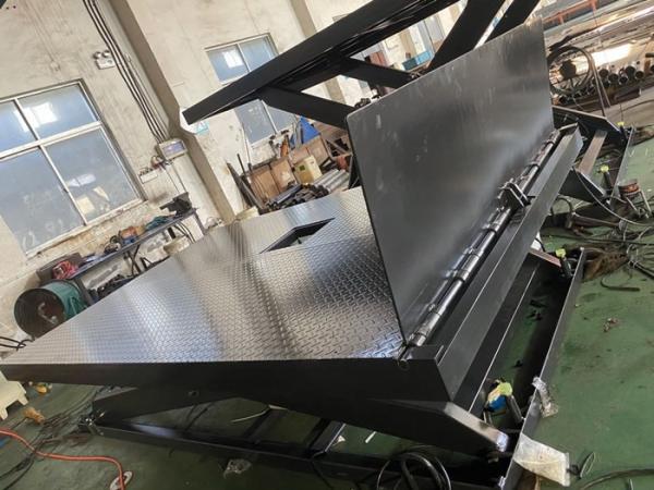 Black Color 3500KG Hydraulic Loading Equipment Platform Elevating Dock Lift With