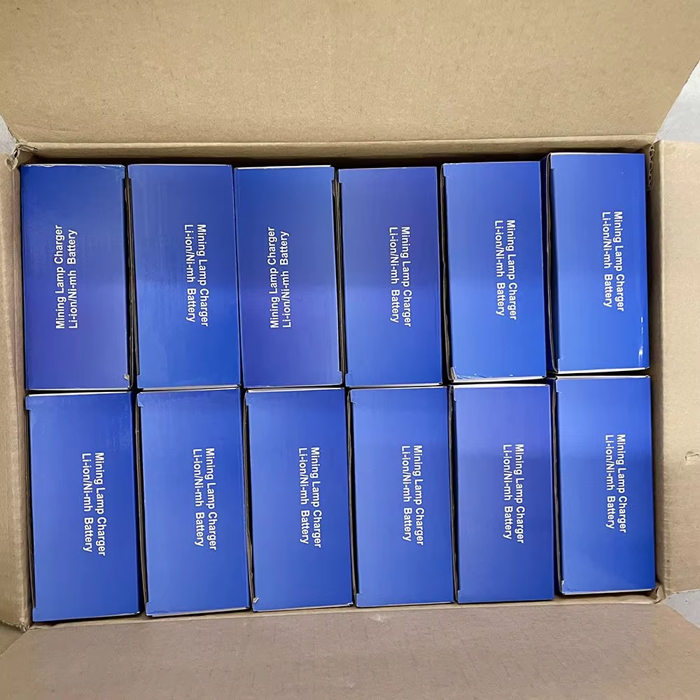 Led Rechargeable Warning Light for Traffic Road Multiple Lighting Modes Satisfy Different Lighting Applications IP68