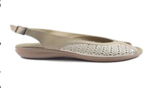 China Summer fashion apparel wonmen's(ladies) sandals and slipers stocklots factory