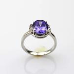 Women Jewelry 8mmx10mm Oval Purple Cubic Zircon Sterling Silver Ring (R275)