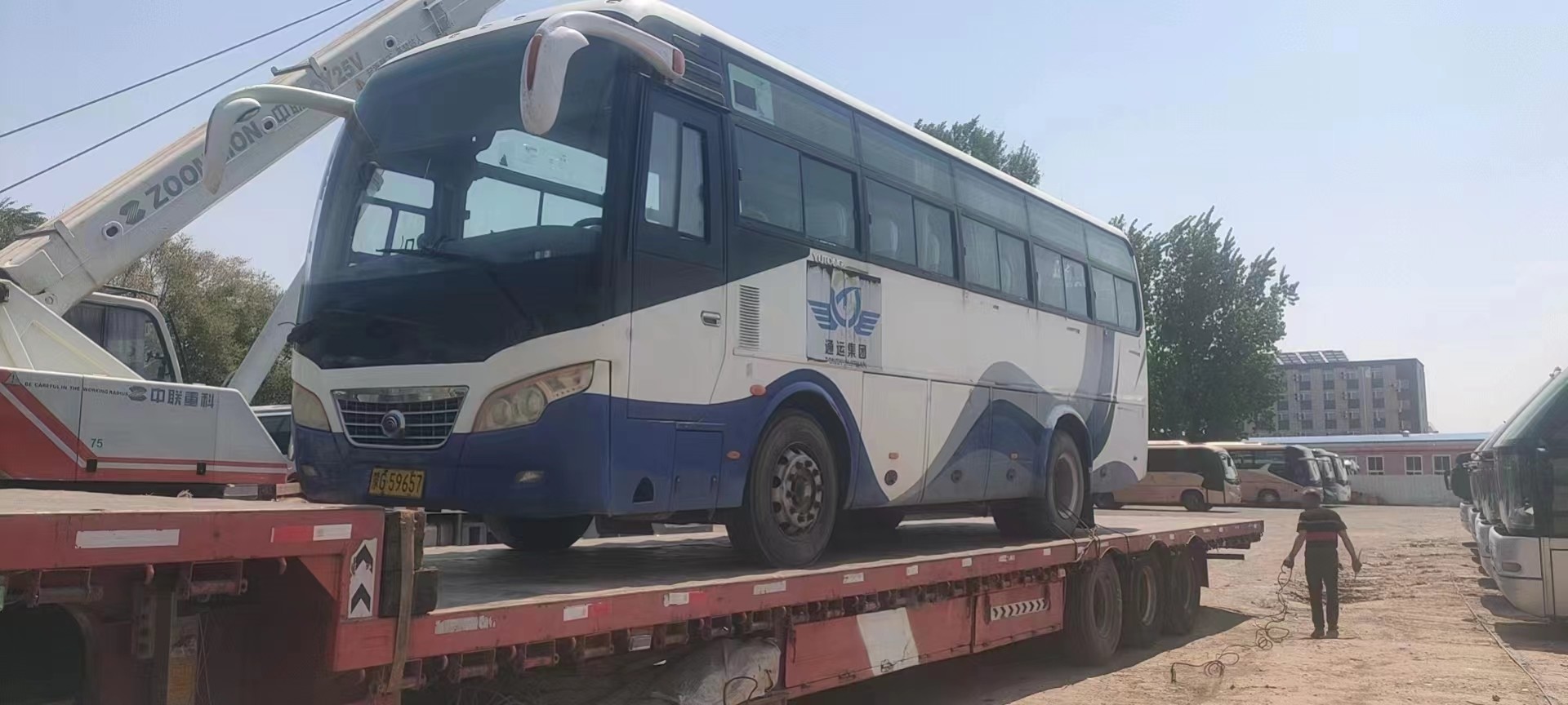 Used Shuttle Bus Front Engine 41 Seats Sliding Window Air Conditioner Leaf Spring 2nd Yutong Minibus ZK6892D