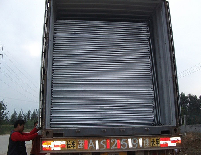 Loading of temporary fence