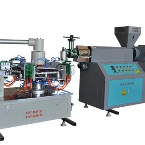 China Dia 10cm Plastic Bottle Blow Molding Machine 0.4m3/Min Plastic Tube Making Machine 2000kg factory