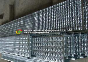 China Bolted Fixing Serrated Galvanized Stair Tread , Anti Slip Steel Grate Stair Treads factory
