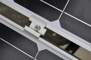 China Photovoltaic Industry Anodized 6005-T5 Aluminum SUS304 Middle Clamp factory