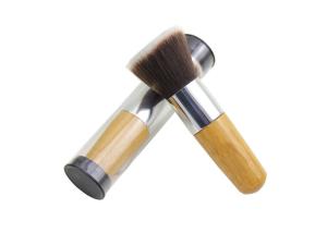 China Small Buffer Makeup Brush For Face , Kabuki Bamboo Handle Flat Buffer Brush factory