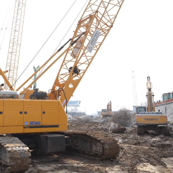 Full Potential Crawler Crane Xcmg 150T Crawling Lifting Equipment 30 Meters Jib