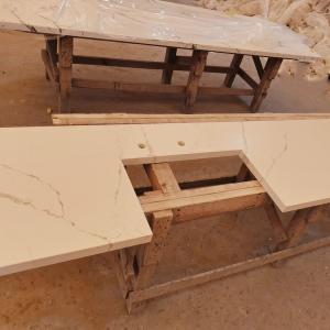 China Customized Quartz Stone Countertops for Cabinet with Faucet factory