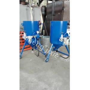 China Easy Operation Industrial Sand Blasting Machine , Industrial Portable Sandblaster on sale