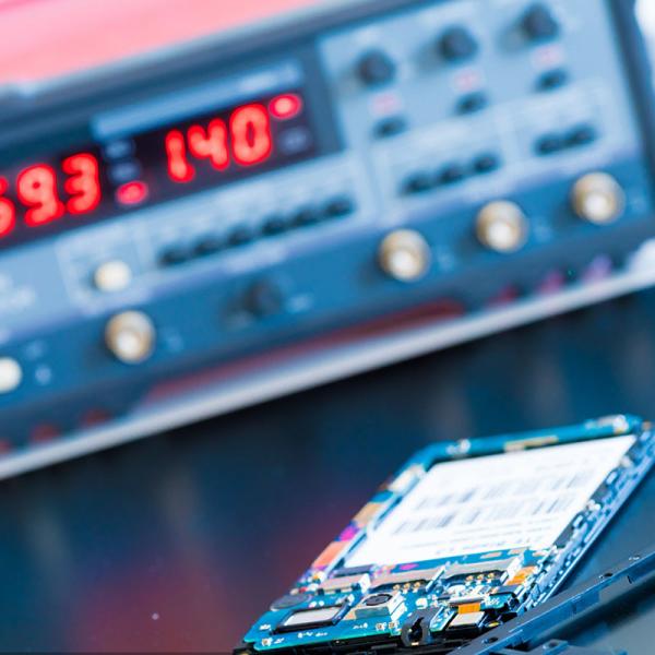 Fast Mobile Phone Test Lab Fasting Wireless Appliances Testing Laboratory Third