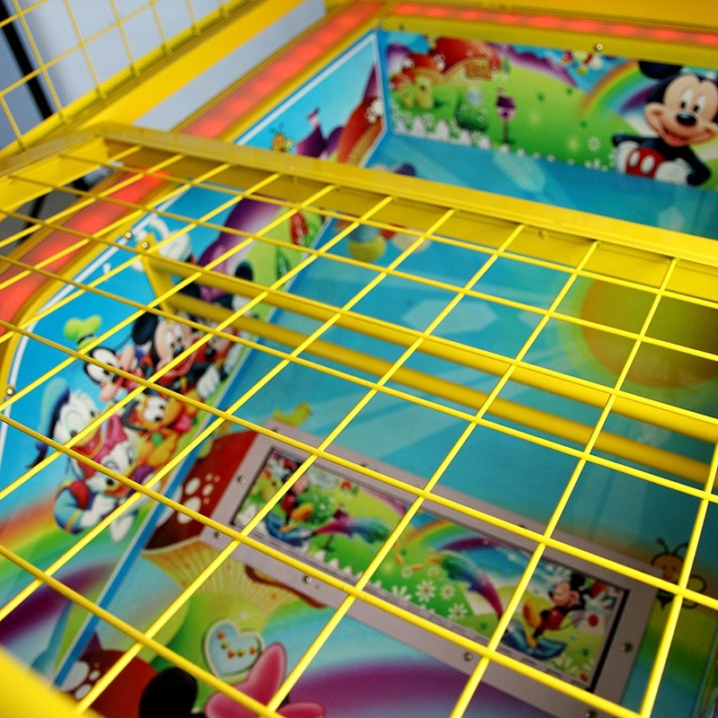 Mickey Mouse Pop A Shot Machine , Street Electronic Basketball Throwing Machine
