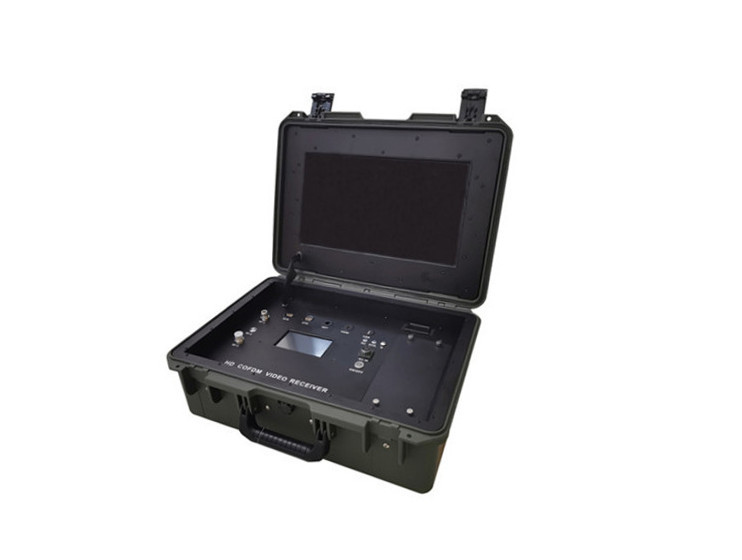 Professional Outdoor 17 Inch 4 Channels COFDM HD Video Transmitter Receiver