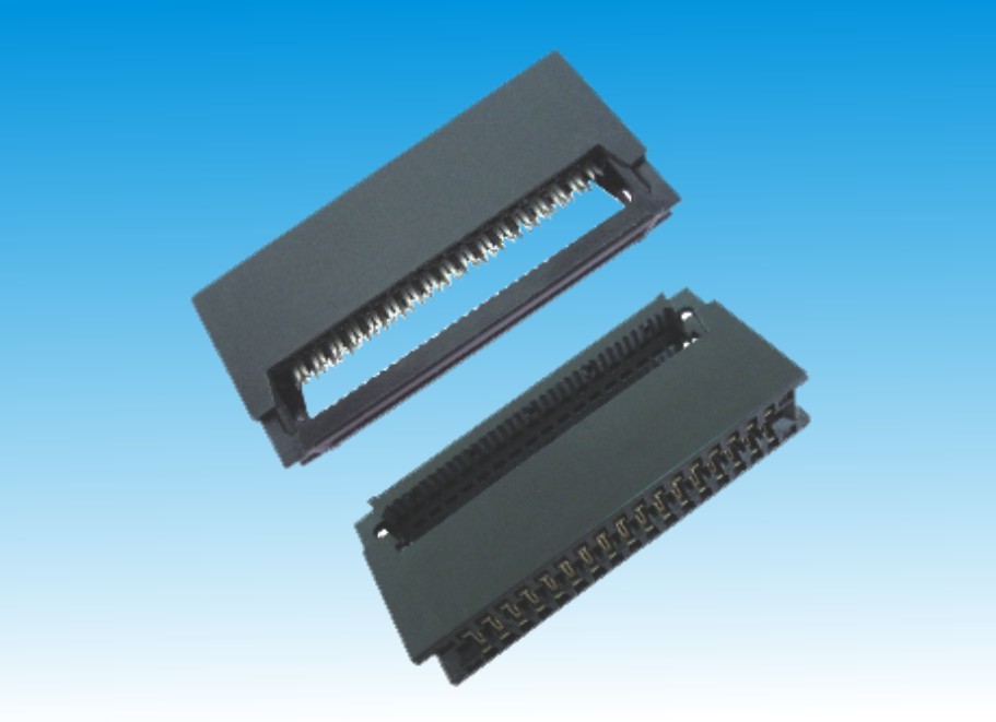 2.54mm Pitch Female Card Edge Connector Right Angle 64P Current Transmission