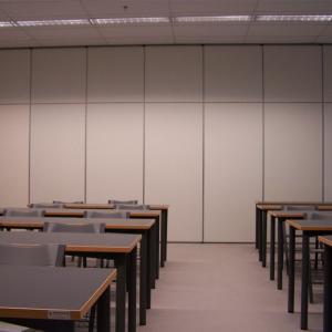China Fireproof Wood Sound Absorption Folding Partition Walls For Shopping Arcades factory