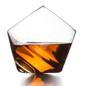China New Style Unique Shaped Crystal Whiskey Glasses , Tumbler Drinking Glass For Home factory