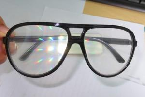 China Clear Lens Plastic Diffraction Glasses With Black Frame For Travel Site factory