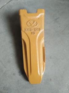 China DH300 Doosan Excavator Bucket Tooth Rock Chisel 2713-1219RC Daewoo Bucket Teeth factory