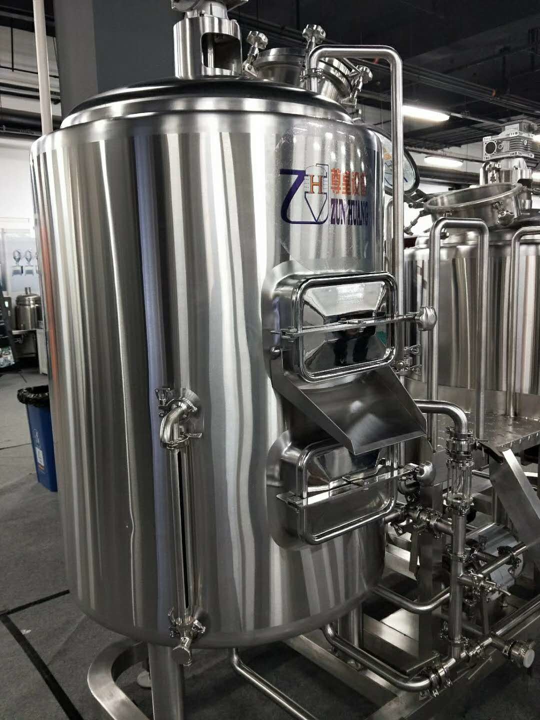 300L Per Batch Micro Beer Brewing Equipment For Hotel / Brewpub Electric Heating