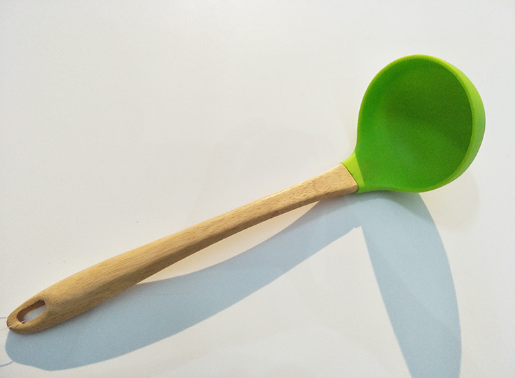 hot sale silicone kitchen Utensils cooking tools with wood bamboo handle Nonstick Cookware