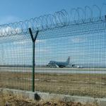 Dia 500mm BTO-22 Razor Barbed Wire Airport Security Fence 1.8*30m
