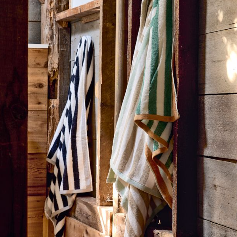 Professional Athletic Beach Towel with High-Performance Cotton Blend Advanced