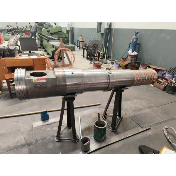 China 5kw Barrel Heating Power HRC61 Hardness PVC Foam Board 65/132 Conical Twin Screw and Barrel for Injection Molding factory