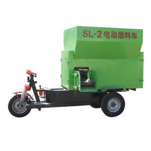 China High Efficiency Adhesive Electric Manure Spreader Floor Fertilizer Spreader on sale
