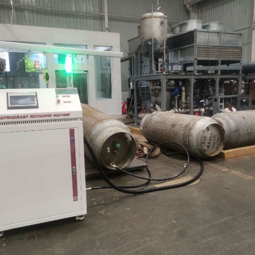 China AC Refrigerant Gas Charging Filling Device Automatic Charging Chiller factory