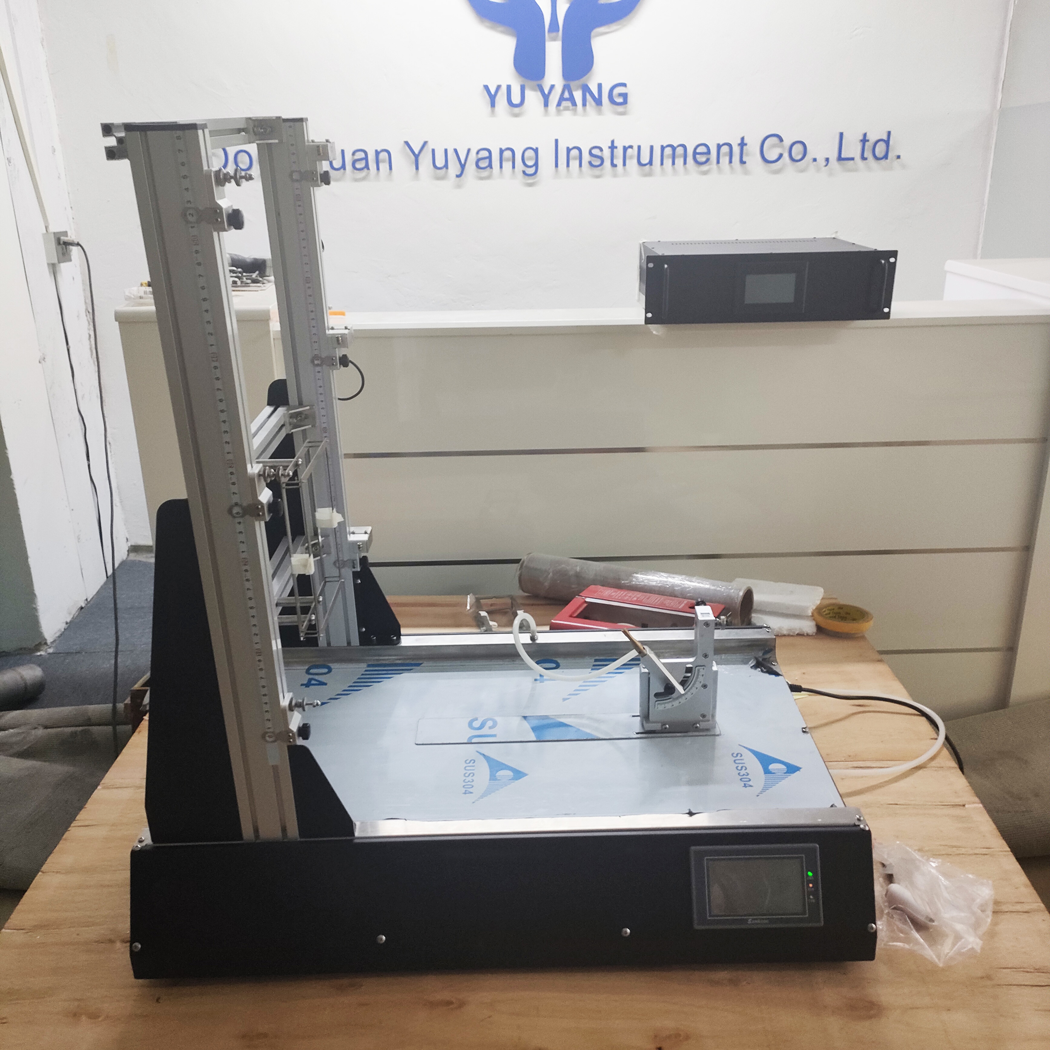 ISO 6940 Textile Vertical Flammability Tester Fabric Flame Testing PLC Control