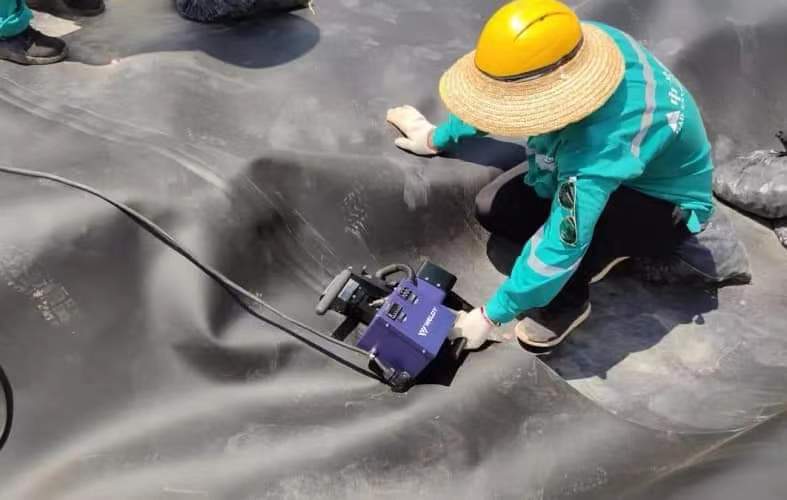TL CE HDPE Pond Liner for Swimming Pool and Fish Pond Geomembrane Welding Machine